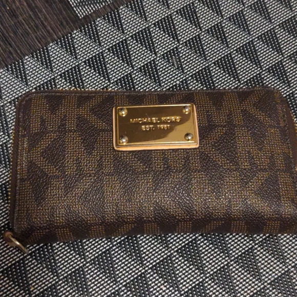 Wallet - Picture 1 of 5